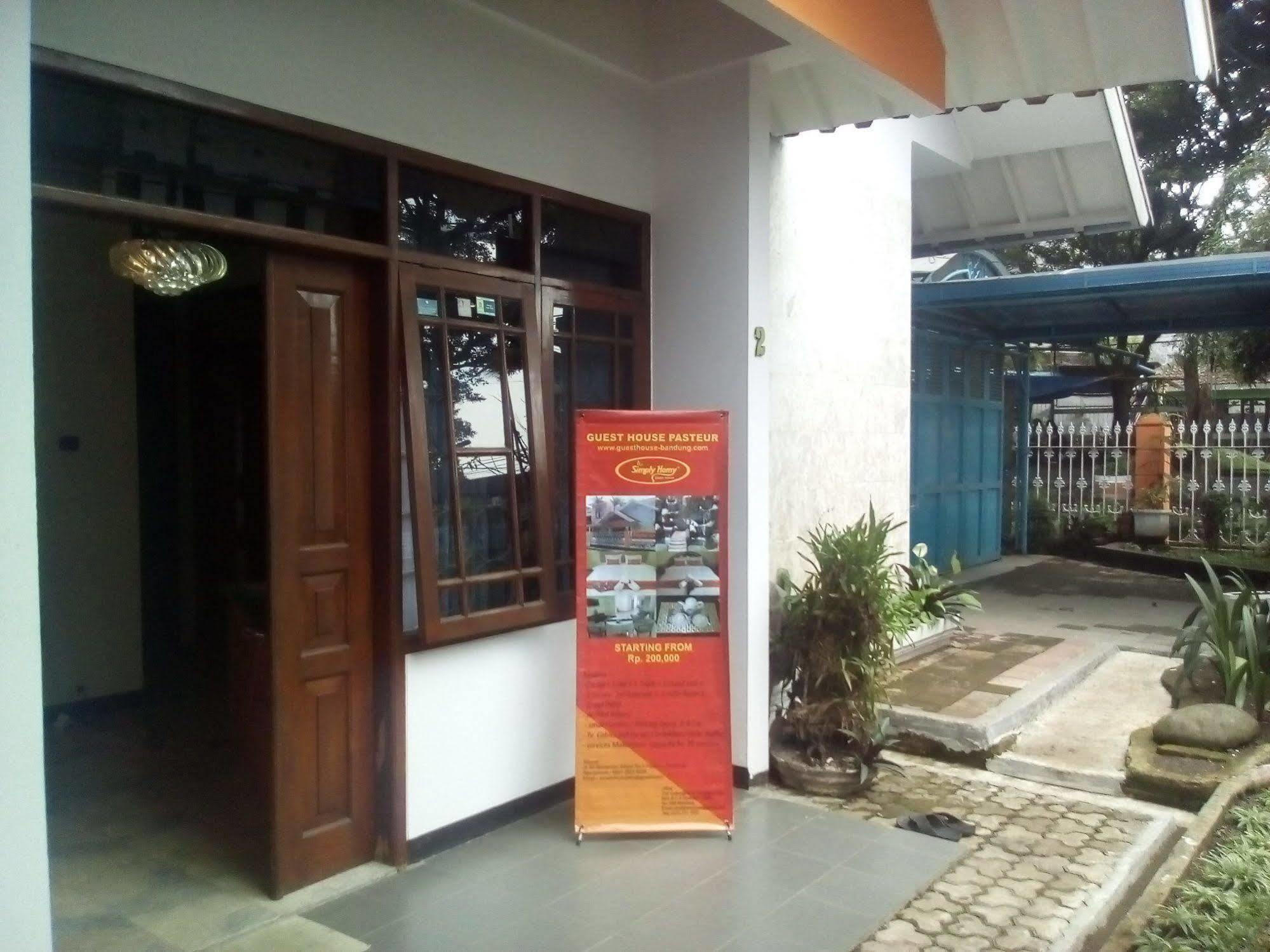 Simply Homy Guest House Pasteur Bandung Exterior foto